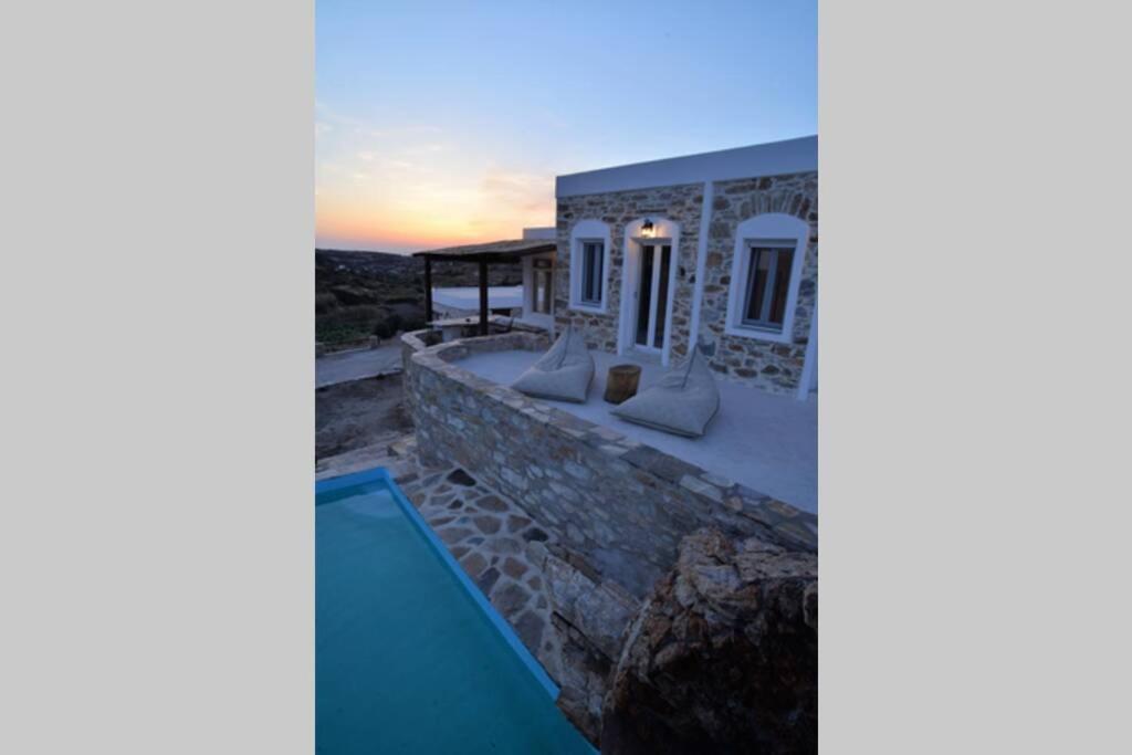 George Farmhouse Chrousa Exterior photo